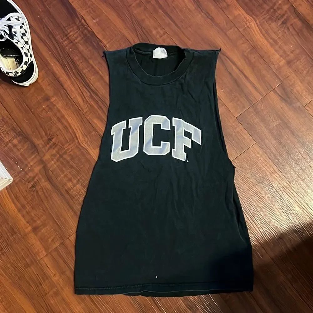 Champion Muscle Tee Vintage UCF Cut Off T - Size Small